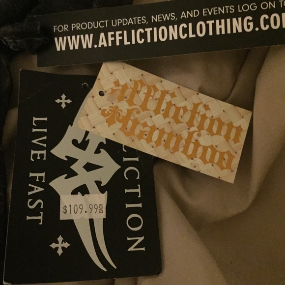 Affliction shirt - Picture 4 of 4